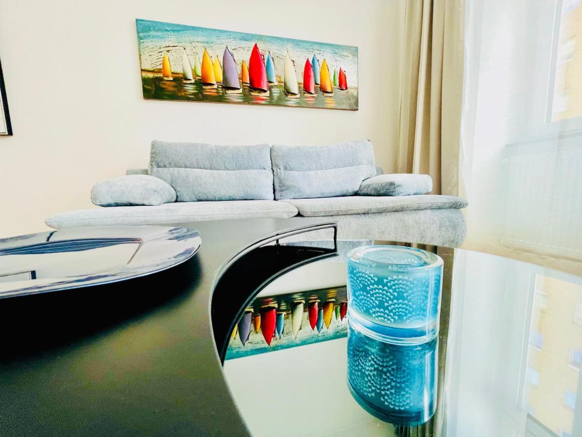 Colorful & Quiet Apartment In Beautiful Viennese Building Dış mekan fotoğraf
